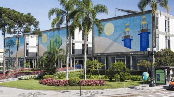 Vereadores aprovam criação de quatro secretarias na Prefeitura de Curitiba