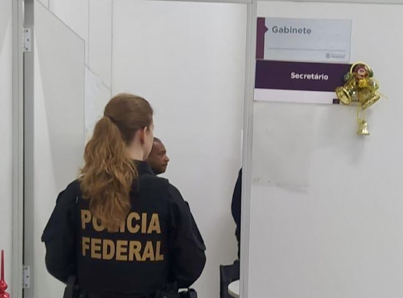 secretário municipal de saúde Piraquara afastado corrupção