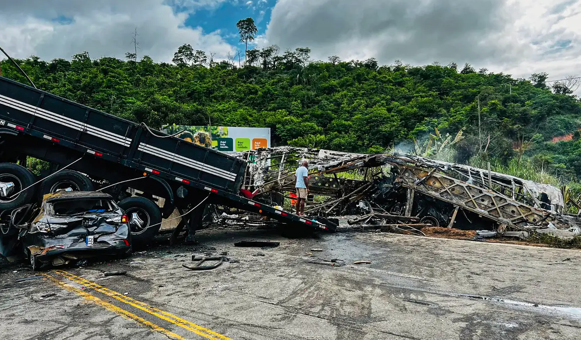 tragédia BR-116 Minas Gerais