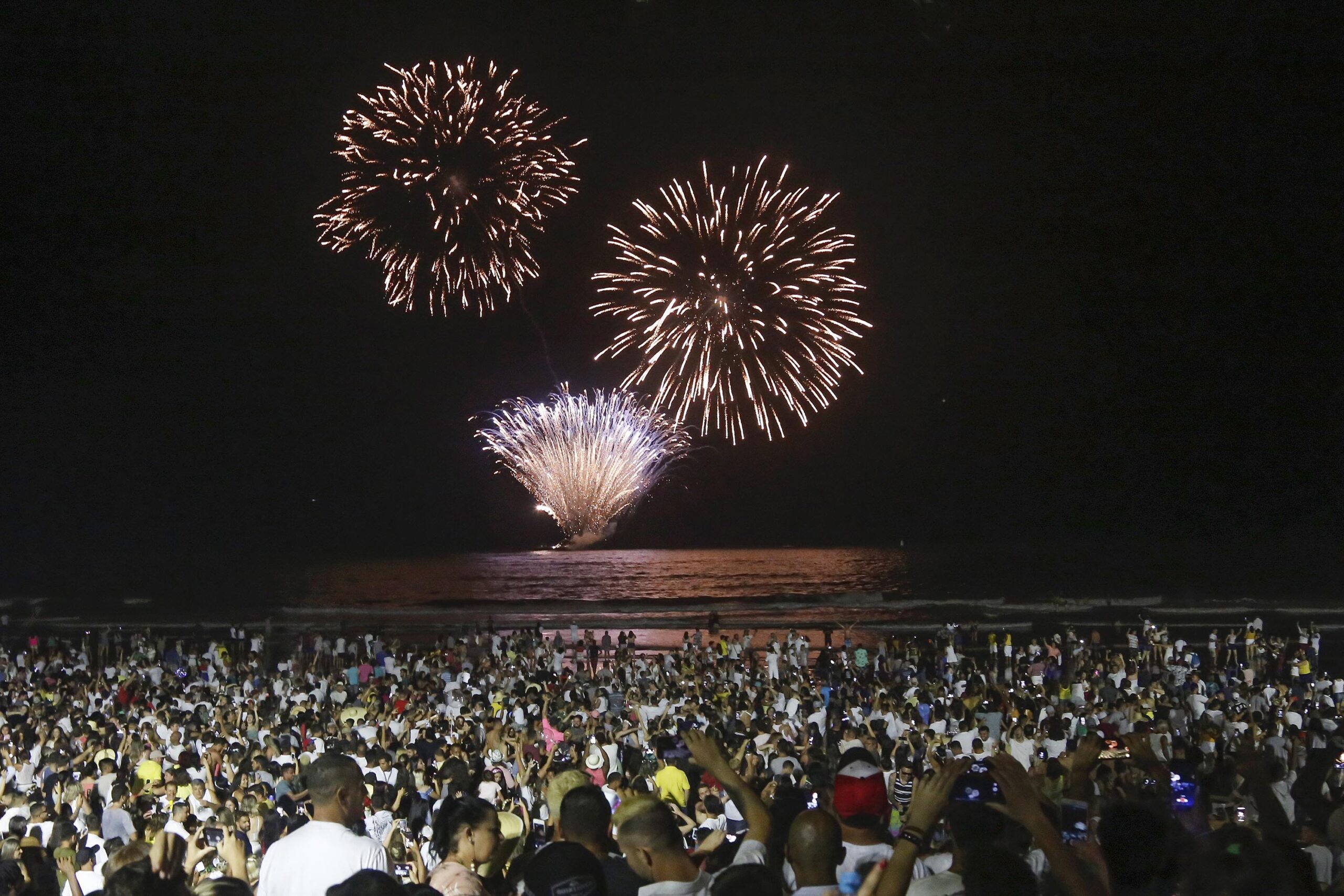 virada-ano-festa-litoral-parana
