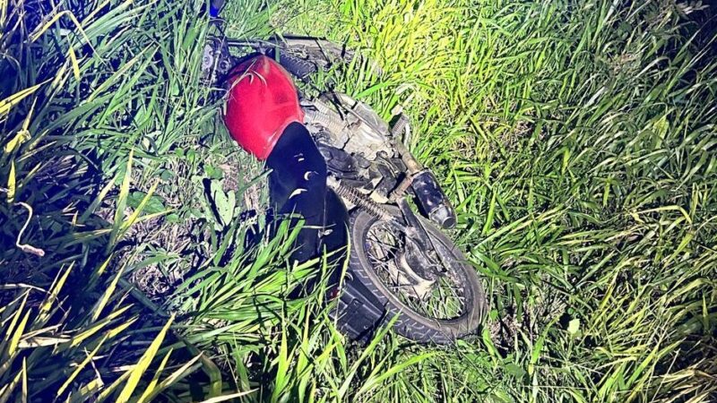 Motociclista morre ao bater de frente contra caminhão na BR-153