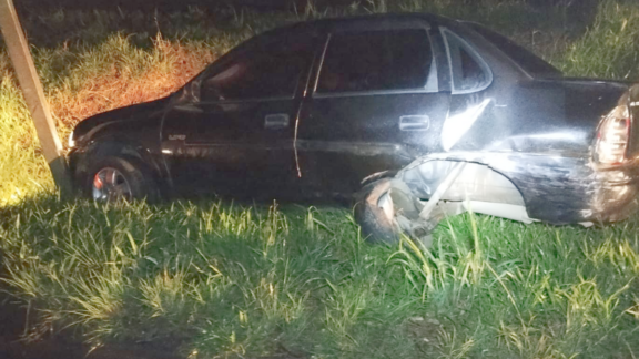 Homem desce do carro para urinar e morre atropelado às margens da BR-373