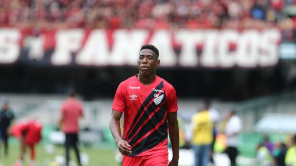 Caso Léo Pelé: suspeito de cometer injúria racial deve ser ouvido