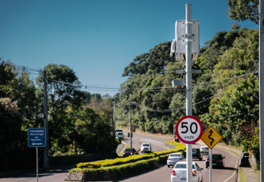 Radares de trânsito podem ser usados no combate a furtos e roubos de veículos em Curitiba