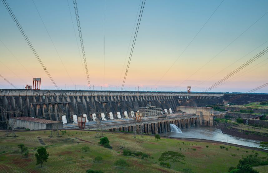 Usina de Itaipu fecha 2024 com produção suficiente para abastecer o mundo por um dia