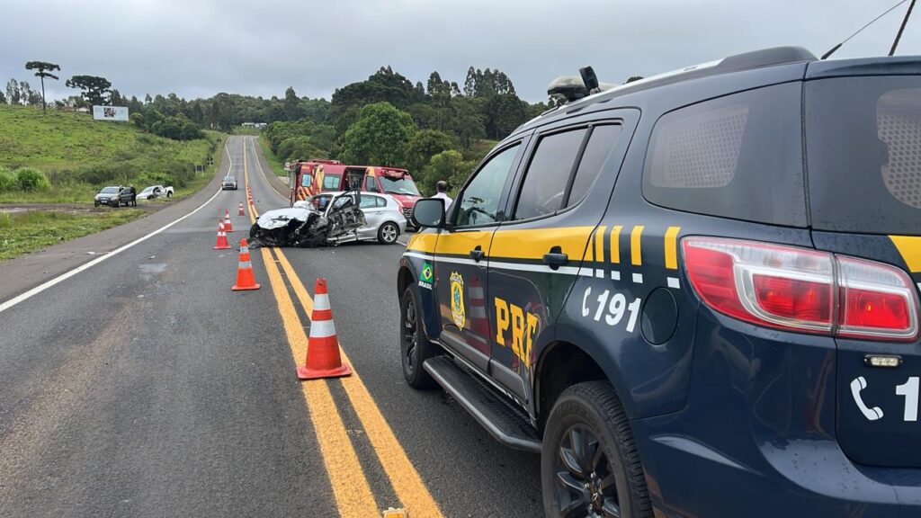 Acidente com três veículos deixa uma vítima morta na BR-277, em Guarapuava