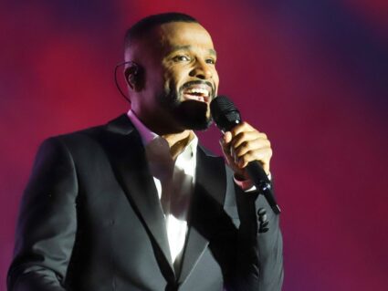 Alexandre Pires inaugura novo espaço de shows em Curitiba