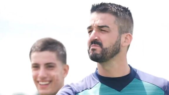 Experiente goleiro comemora oportunidade no Coritiba: “Emoção de moleque”
