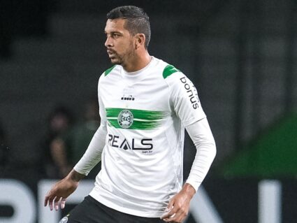 FC Cascavel x Coritiba: onde assistir ao vivo, horário e escalações do Paranaense