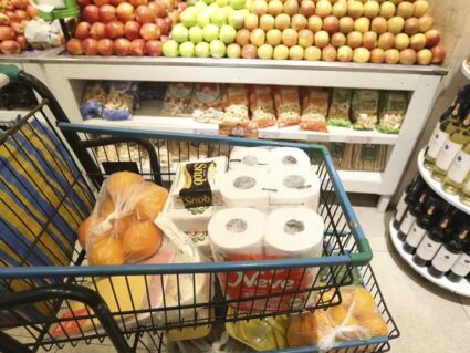 Preço dos alimentos ofusca aumento da renda no Brasil e trava poder de compra