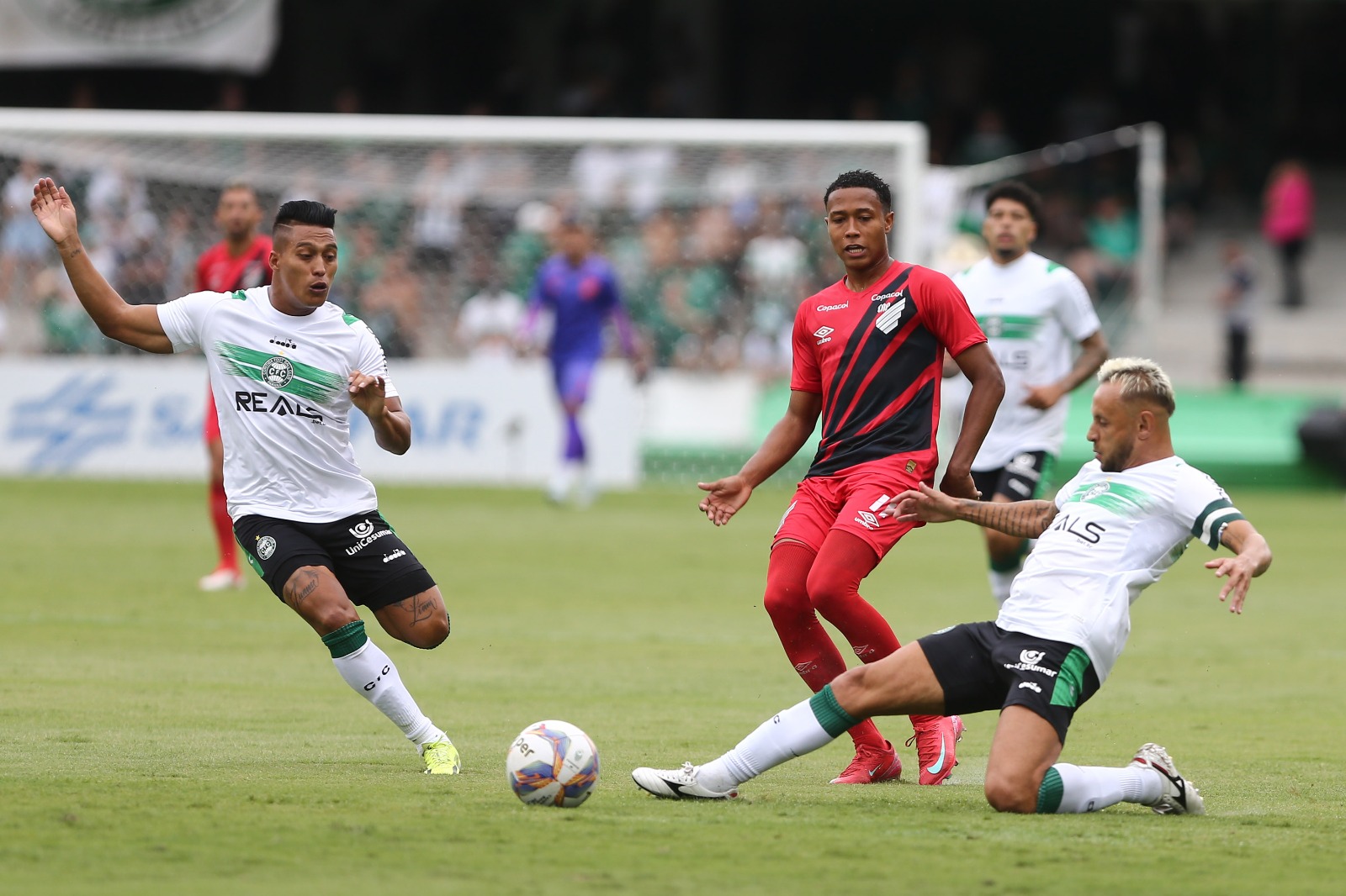 resultado jogo Coritiba x Athletico atletiba