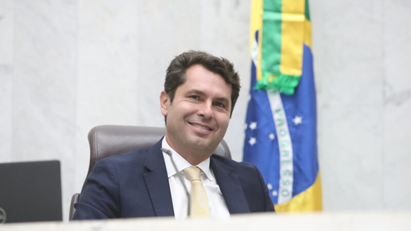 Alexandre Curi, “trabalho, compromisso e paixão pelo Paraná”