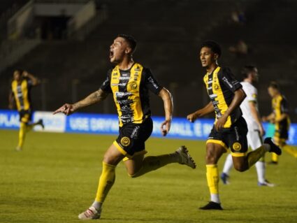 Cascavel despacha o América-MG e segue na Copa do Brasil