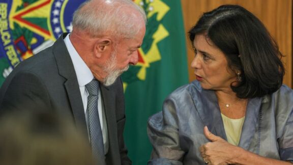 Lula demite Nísia Trindade do Ministério da Saúde; veja quem assume