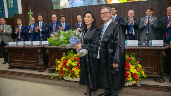 Desembargadora Lídia Maejima toma posse no TJPR