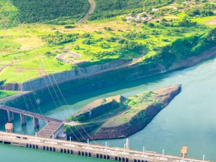 Reação contra Itaipu pela compra de terras no Oeste do Paraná