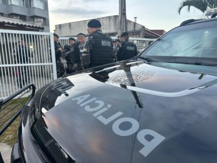 Polícia realiza operação contra o tráfico de drogas no Litoral