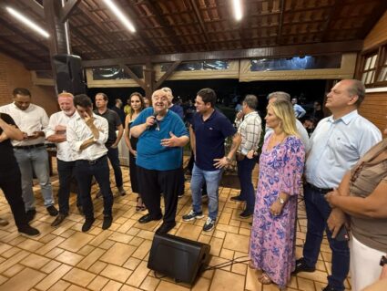 “Vermelhos” reúnem lideranças em Foz
