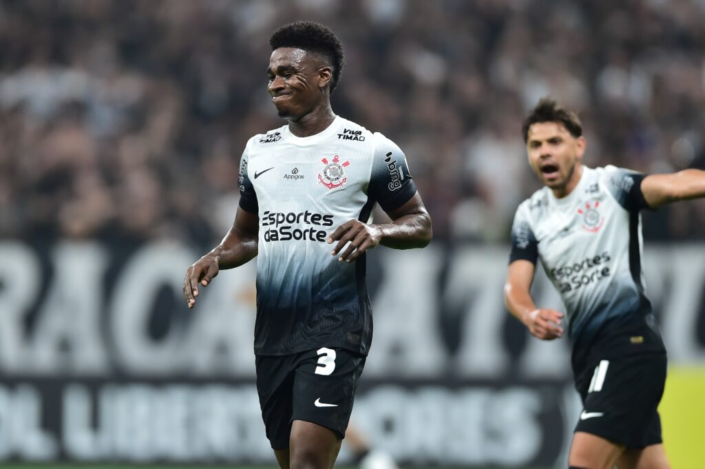 Mesmo com vitória em casa, Corinthians é eliminado da Libertadores