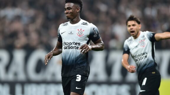 Mesmo com vitória em casa, Corinthians é eliminado da Libertadores