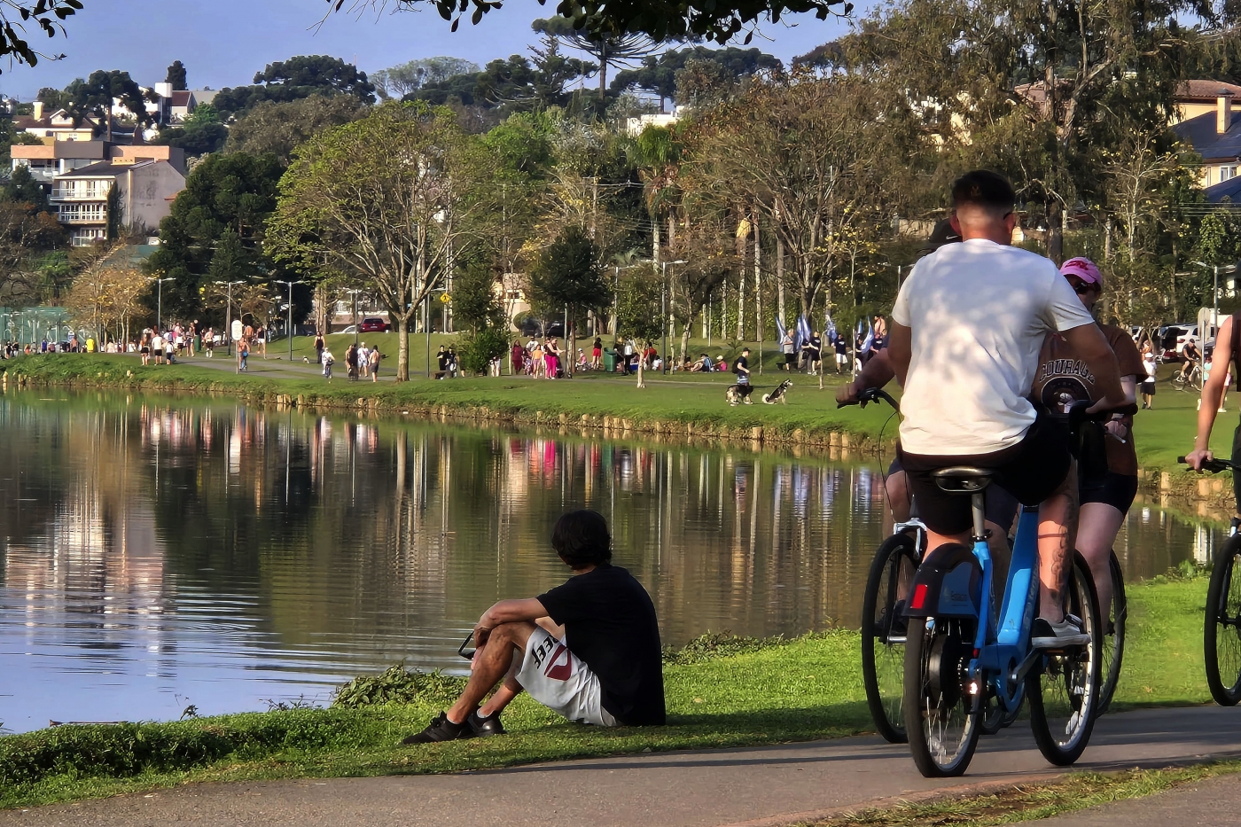 Curitiba bate recorde de temperatura e cidade do interior registra mais de 40°C