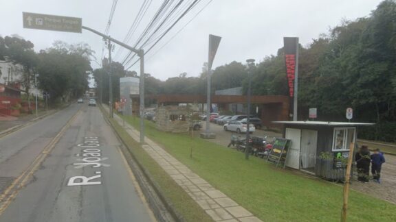 Show da banda The Offspring provoca bloqueios em ruas da região da Pedreira Paulo Leminski