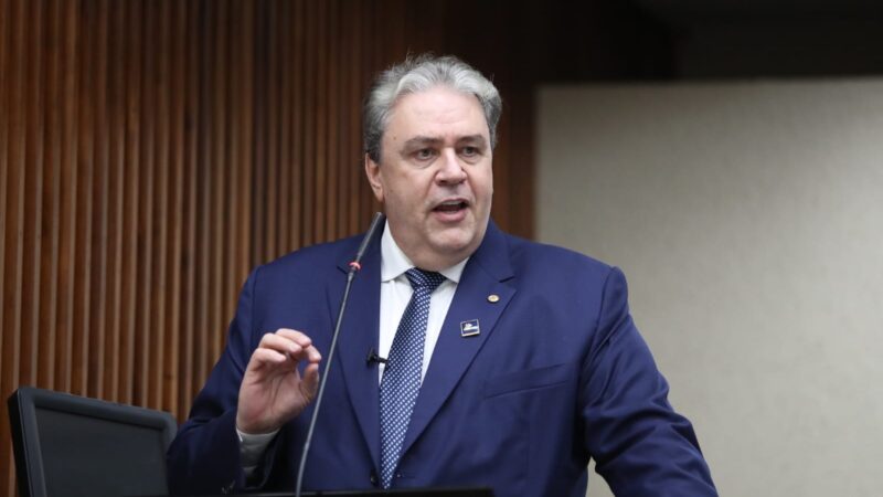 Wilson Picler é homenageado na Assembleia Legislativa
