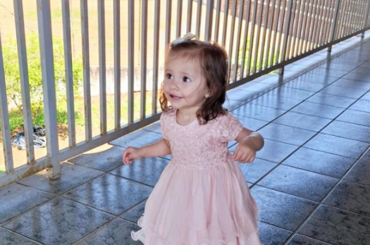 Criança que caiu de segundo andar morre em hospital de Cascavel