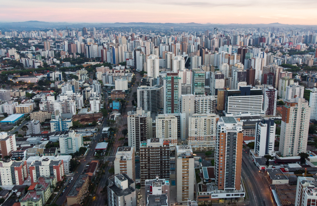 curitiba imoveis população