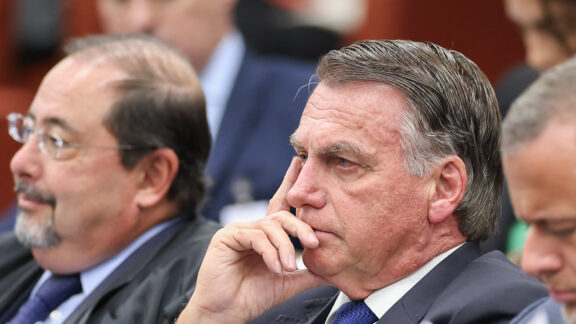 STF retoma julgamento de denúncia contra Bolsonaro e aliados