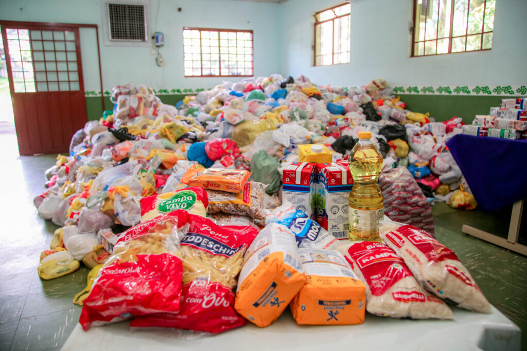 Maringá arrecada 23 toneladas de alimentos no Carnaval Solidário