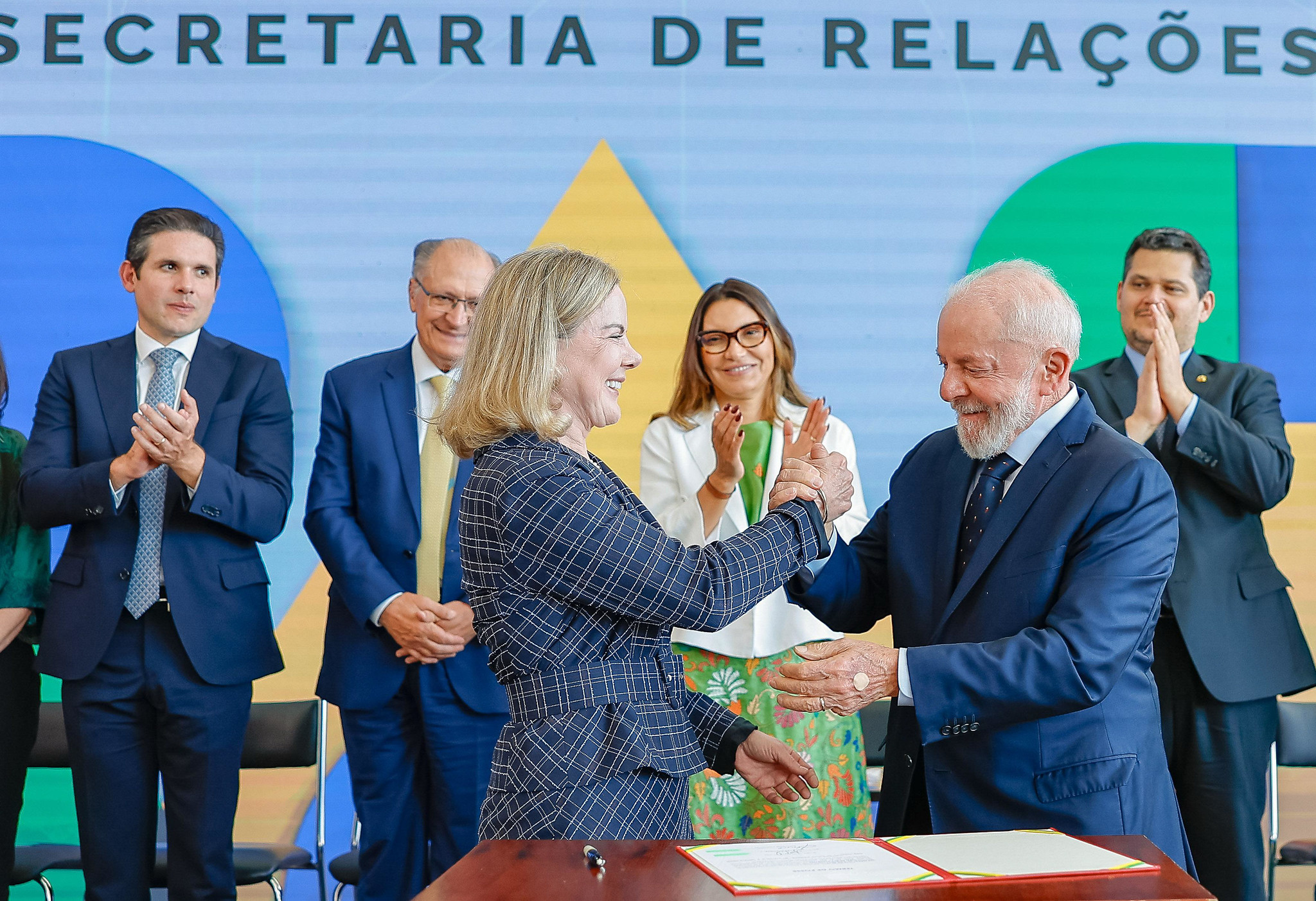 ministra Gleisi Hoffmann Secretaria de Relações Institucionais da Presidência