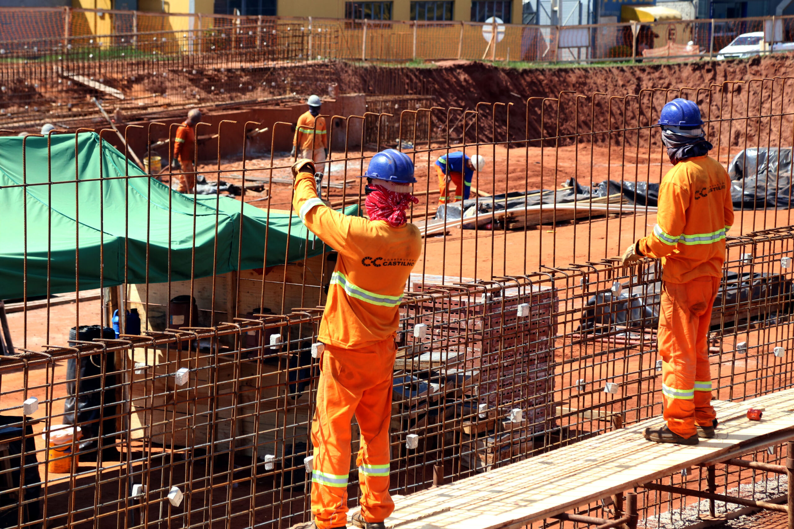vagas de emprego Paraná construção obras