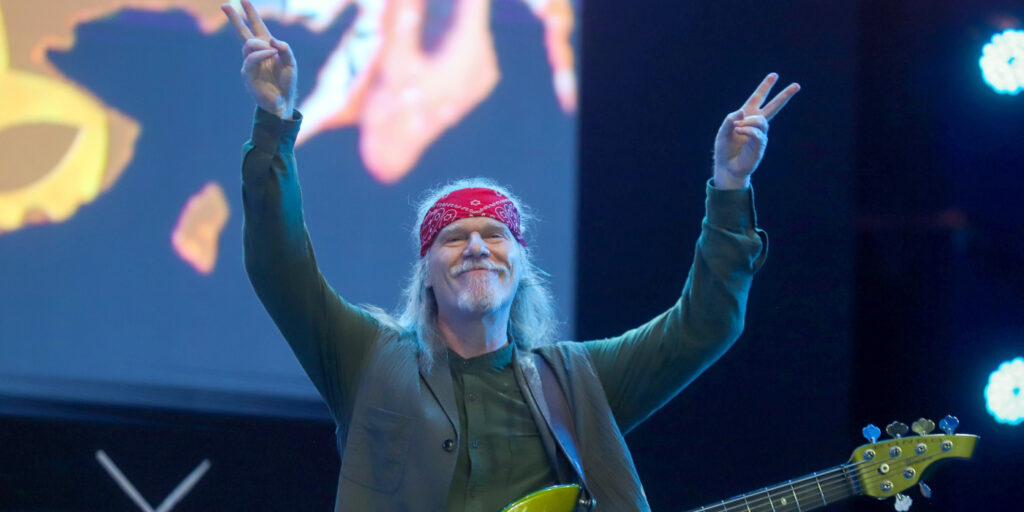 Humberto Gessinger toca os acústicos do Engenheiros do Hawaii com show em Curitiba