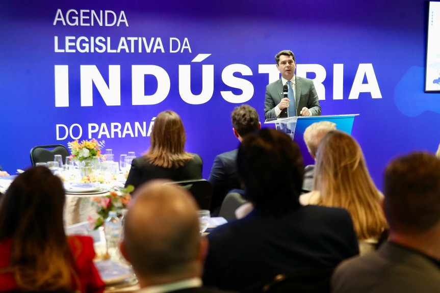 Assembleia amplia interlocução com empresários e recebe Agenda Legislativa da indústria