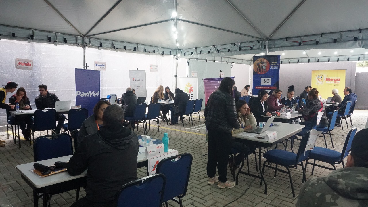 mutirão de empregos 50+