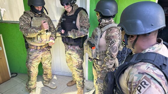 Hotéis de Curitiba são alvo de operação contra o tráfico de drogas