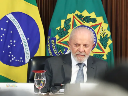 Ameaças “insistem em sobreviver”, diz Lula sobre golpe de 64