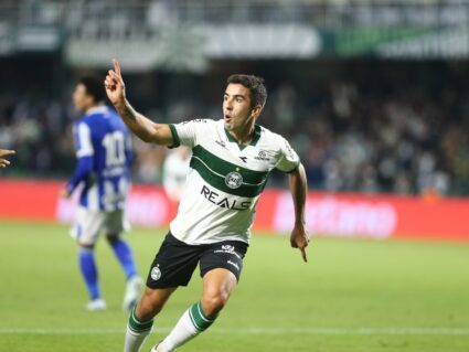 Coritiba bate o Avaí no Couto e engata terceira vitória seguida na Série B