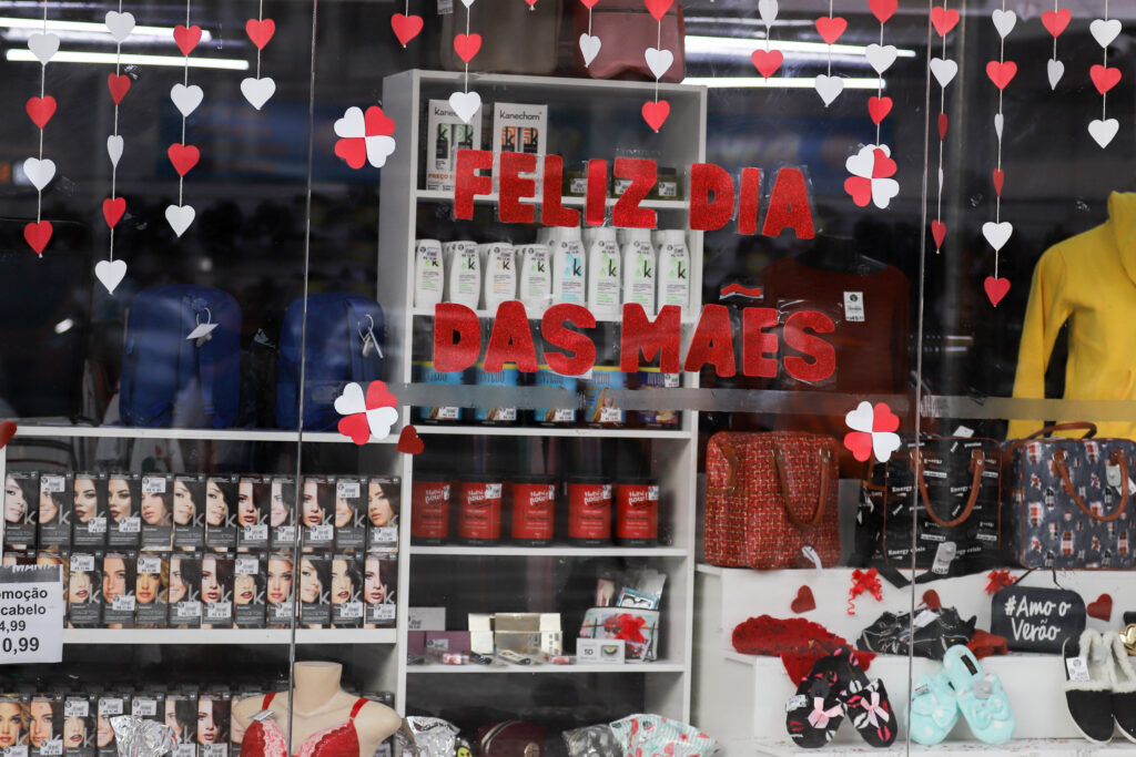 Dia das Mães: confira dicas do Procon antes de ir às compras