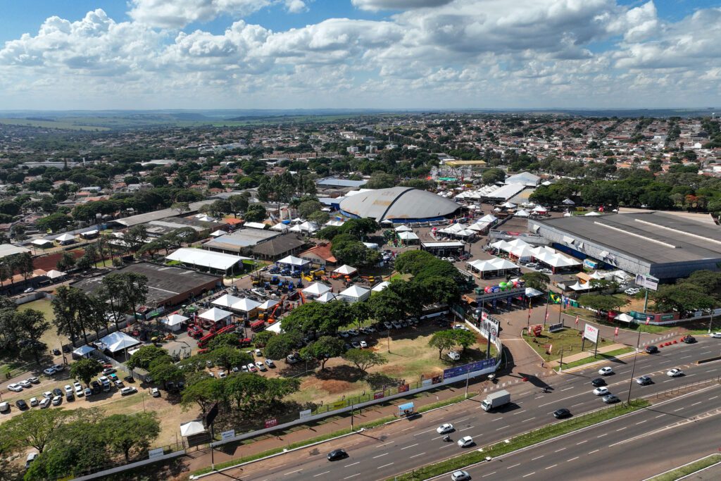 Expoingá destaca desenvolvimento sustentável do agro no Paraná