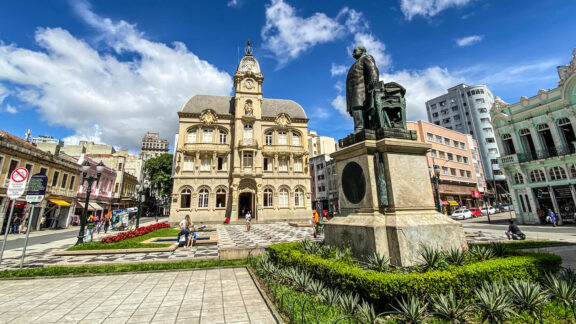 Paço da Liberdade, a grande atração do Centro de Curitiba