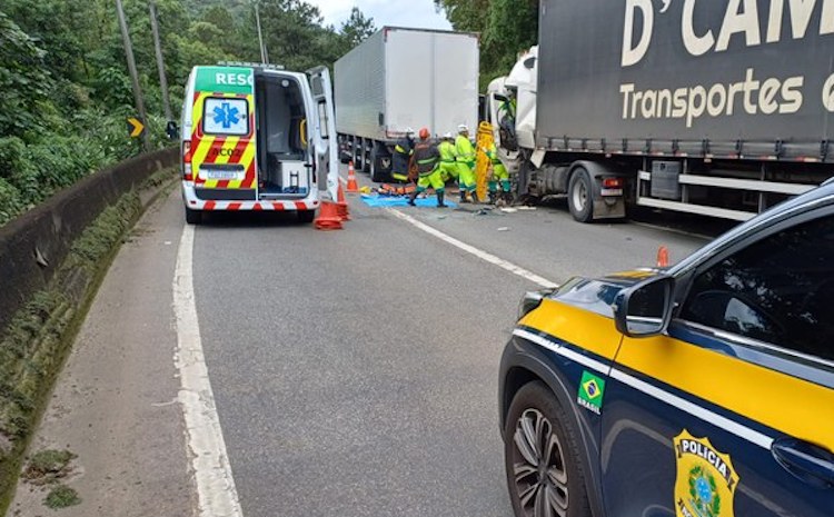 Feriadão violento termina com 16 mortos e 162 feridos nas rodovias do Paraná