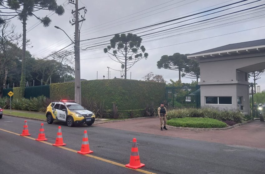 Quadrilha que invadiu condomínio de luxo em Curitiba segue foragida