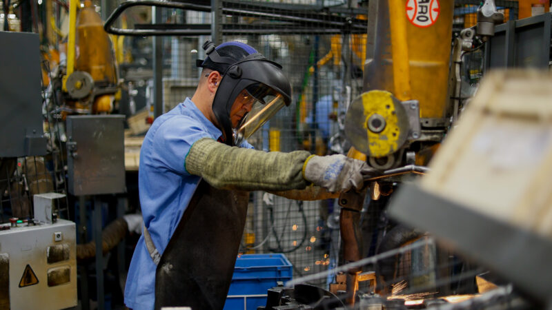 Paraná lidera crescimento da atividade econômica no país