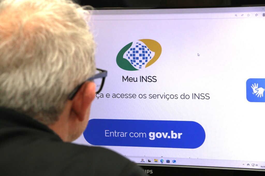 Veja como o governo vai ressarcir o dinheiro do INSS