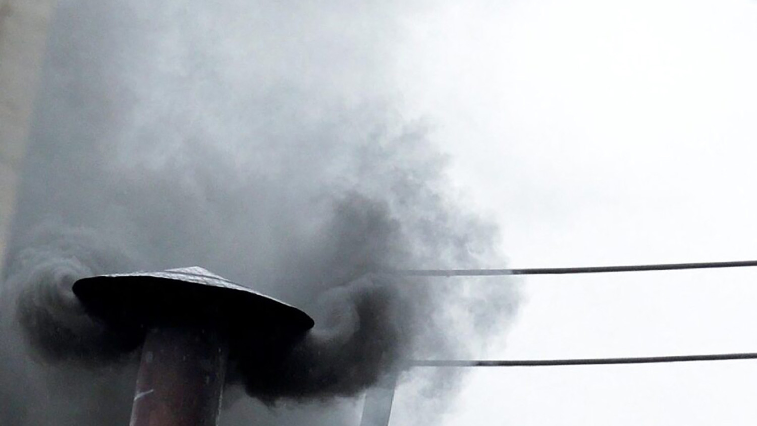 fumaça preta conclave novo papa