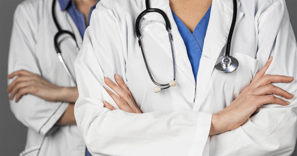 Mulheres serão maioria entre médicos este ano