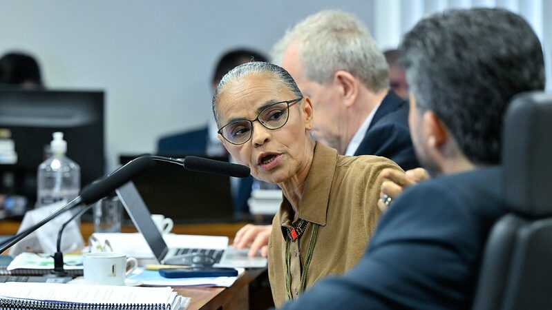 Marina Silva deixa audiência após ataque e ofensas no Senado