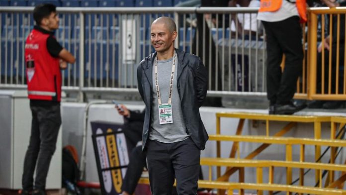 Alex novo treinador do Operário